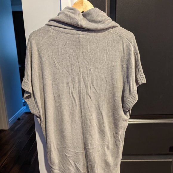 Vero Moda Sweater - Picture 2 of 6